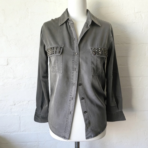 Forever 21 Tops - BNWOT Forever 21 Button-Down Shirt with Studded Pockets